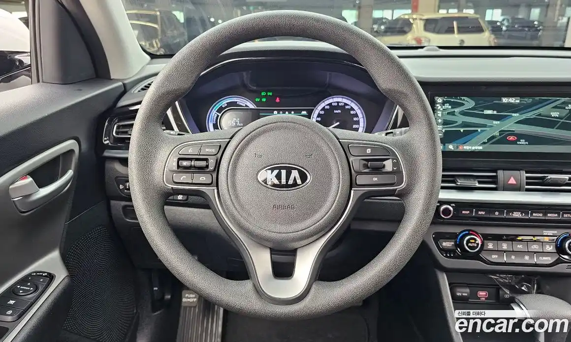 Kia Niro 2020 1.6 автомат (гидро), фото 13