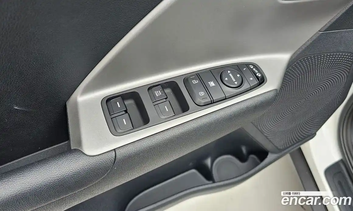 Kia Niro 2020 1.6 автомат (гидро), фото 17
