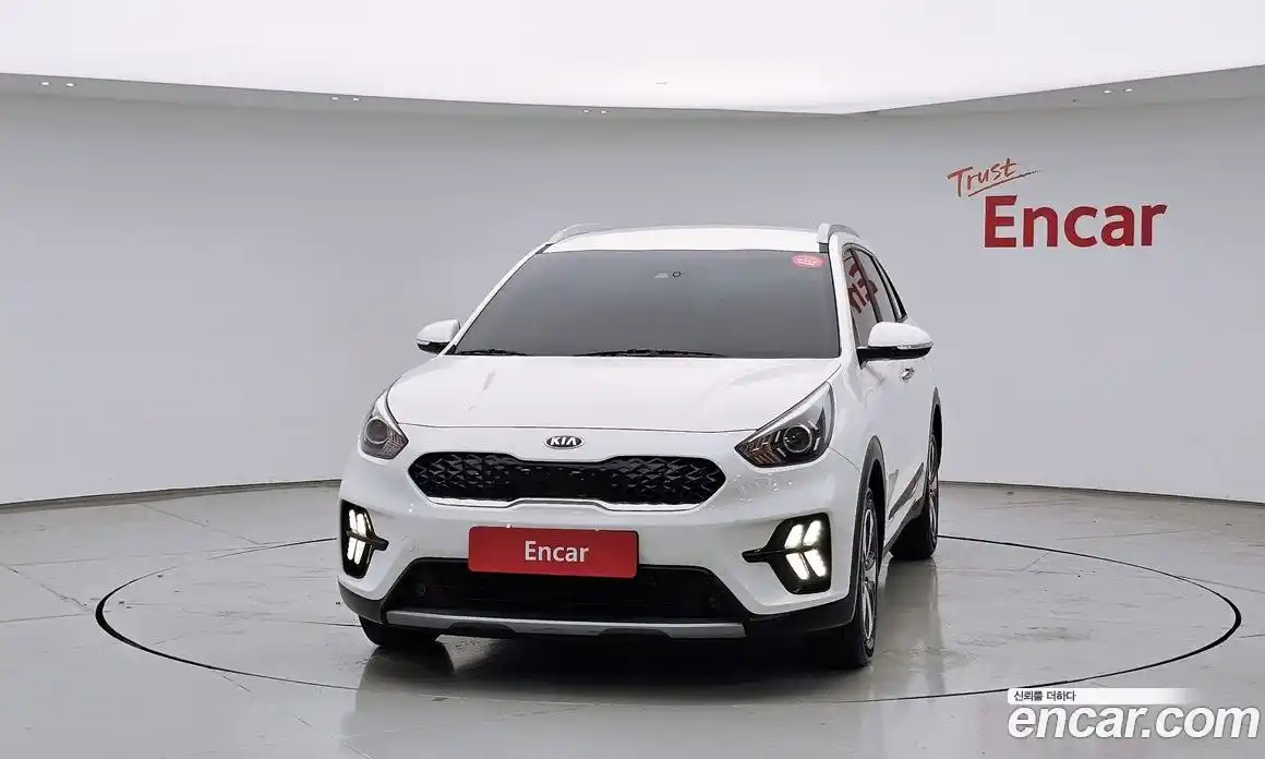 Kia Niro 2020 1.6 автомат (гидро), фото 3