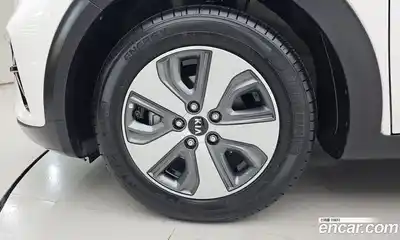 Kia Niro 2020 1.6 автомат (гидро), миниатюра 5