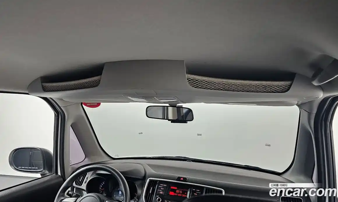 Kia Ray 2022 1.0 автомат (гидро), фото 19