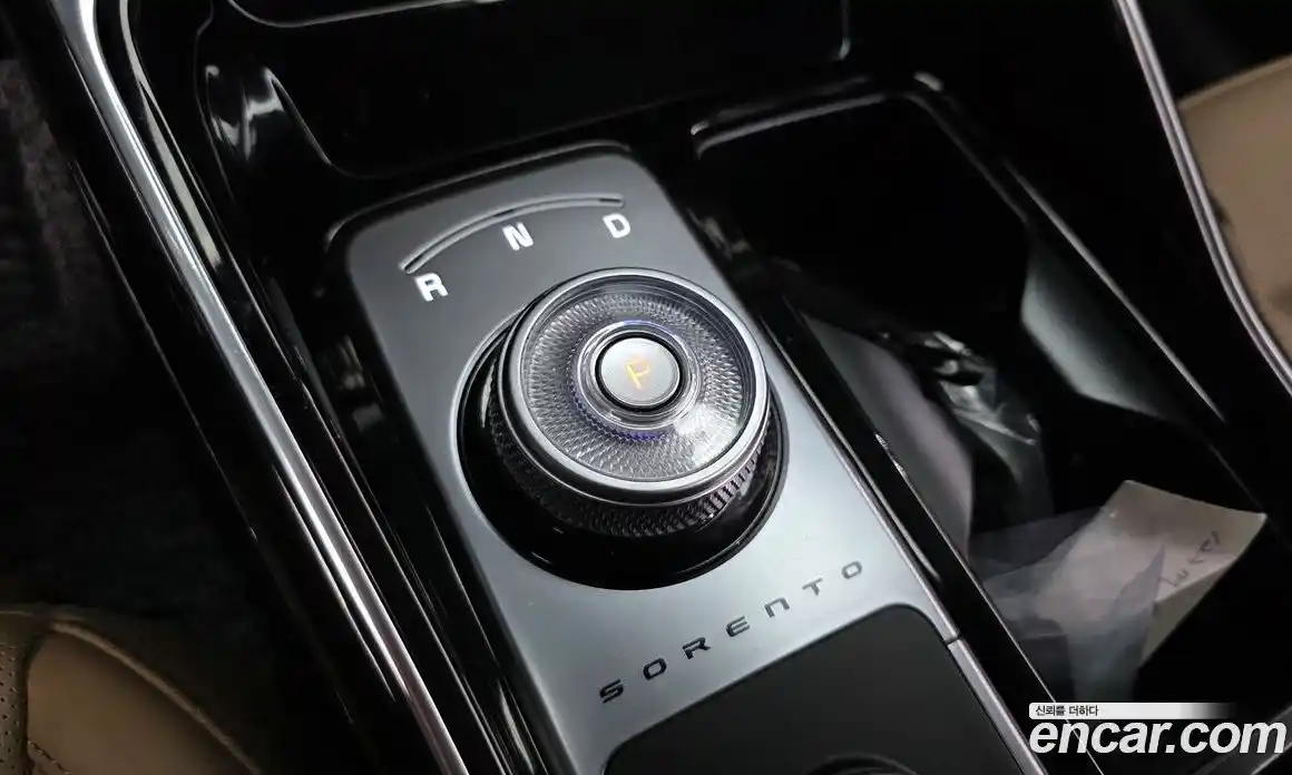 Kia Sorento 2023 2.5 автомат (гидро), фото 12