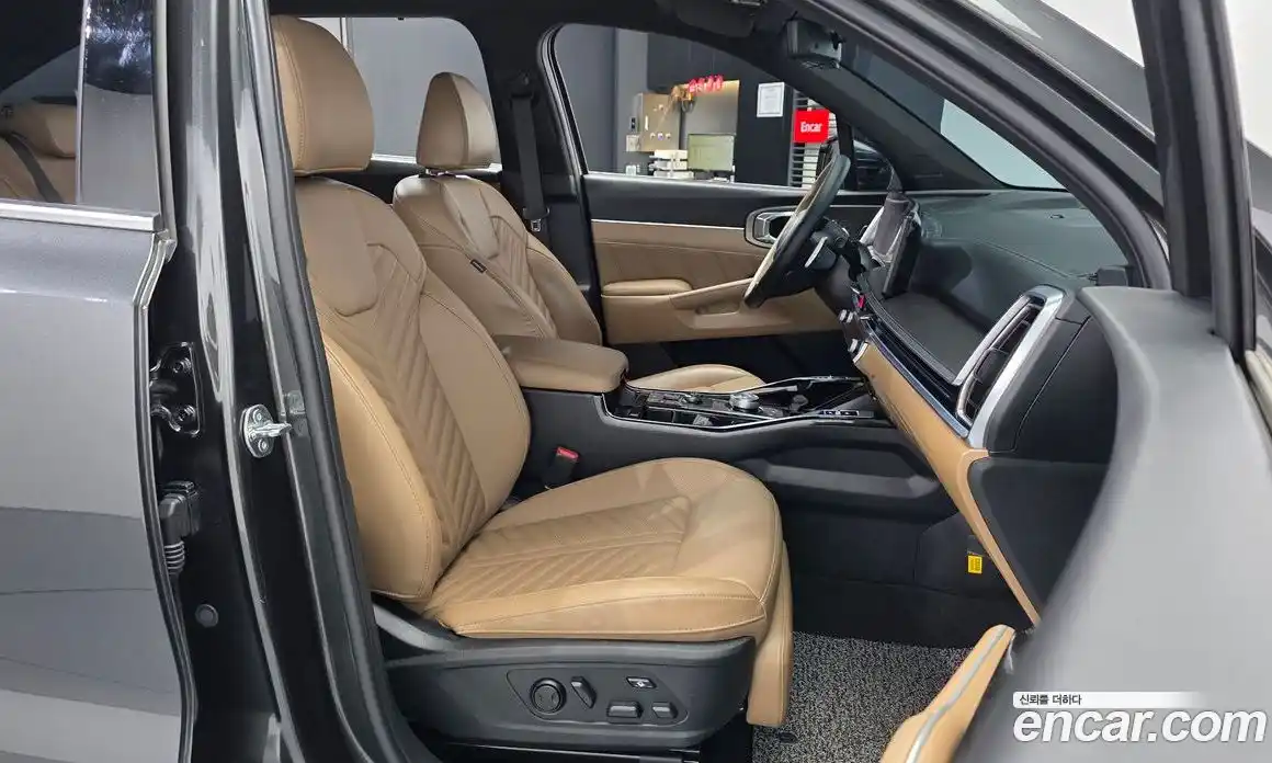Kia Sorento 2023 2.5 автомат (гидро), фото 17
