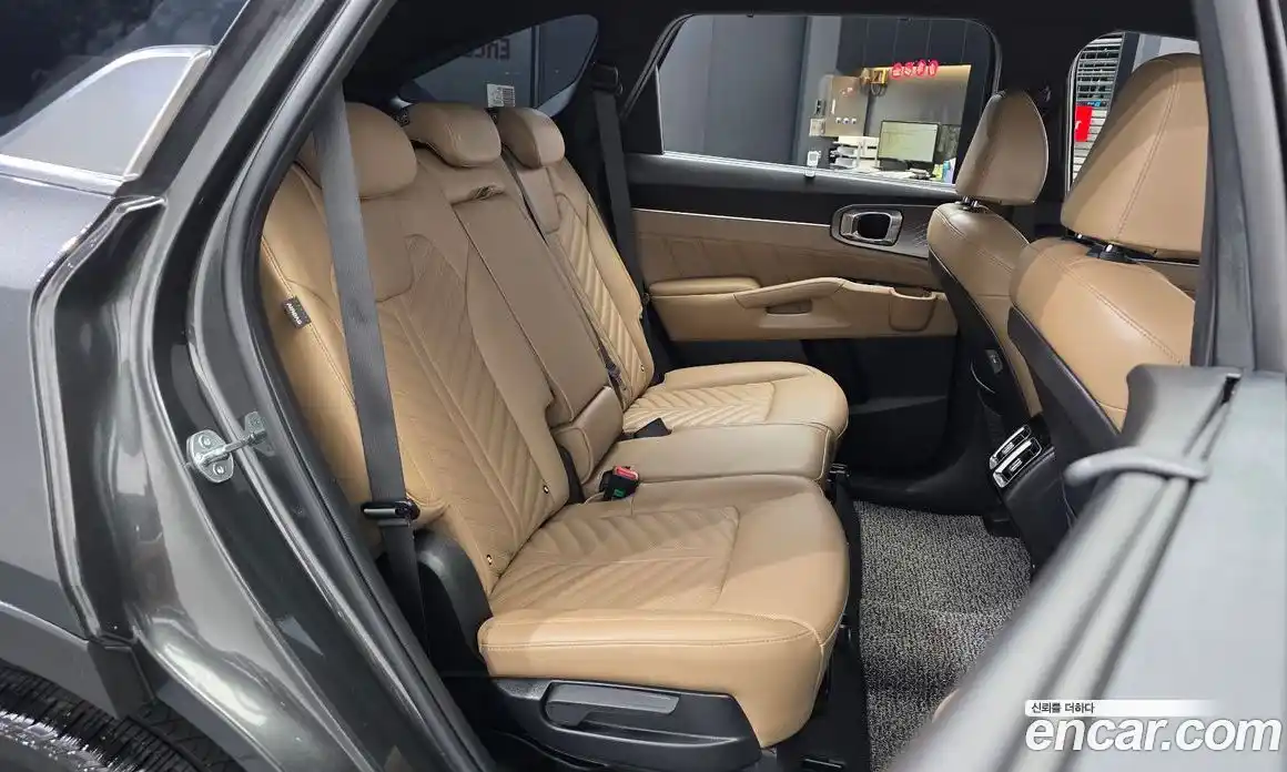Kia Sorento 2023 2.5 автомат (гидро), фото 18