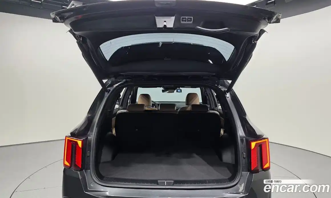 Kia Sorento 2023 2.5 автомат (гидро), фото 26