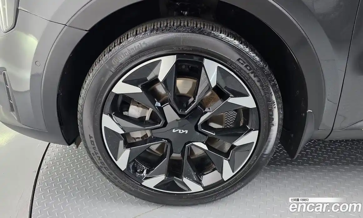 Kia Sorento 2023 2.5 автомат (гидро), фото 5