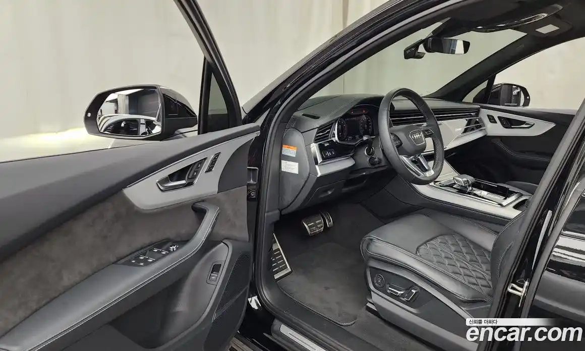 Audi Q7 2022 3.0 автомат (гидро), фото 12