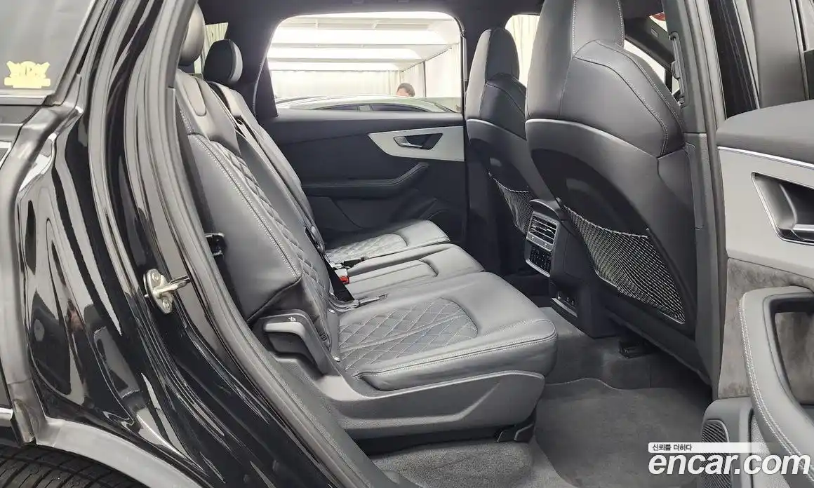 Audi Q7 2022 3.0 автомат (гидро), фото 17