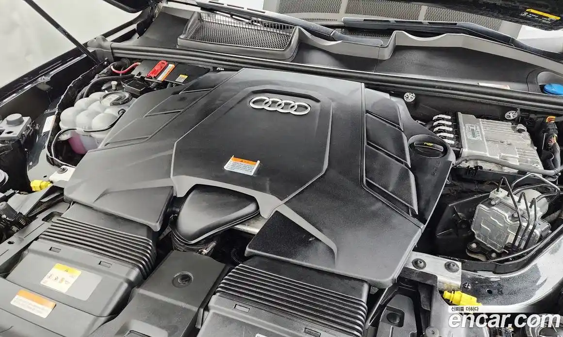 Audi Q7 2022 3.0 автомат (гидро), фото 5