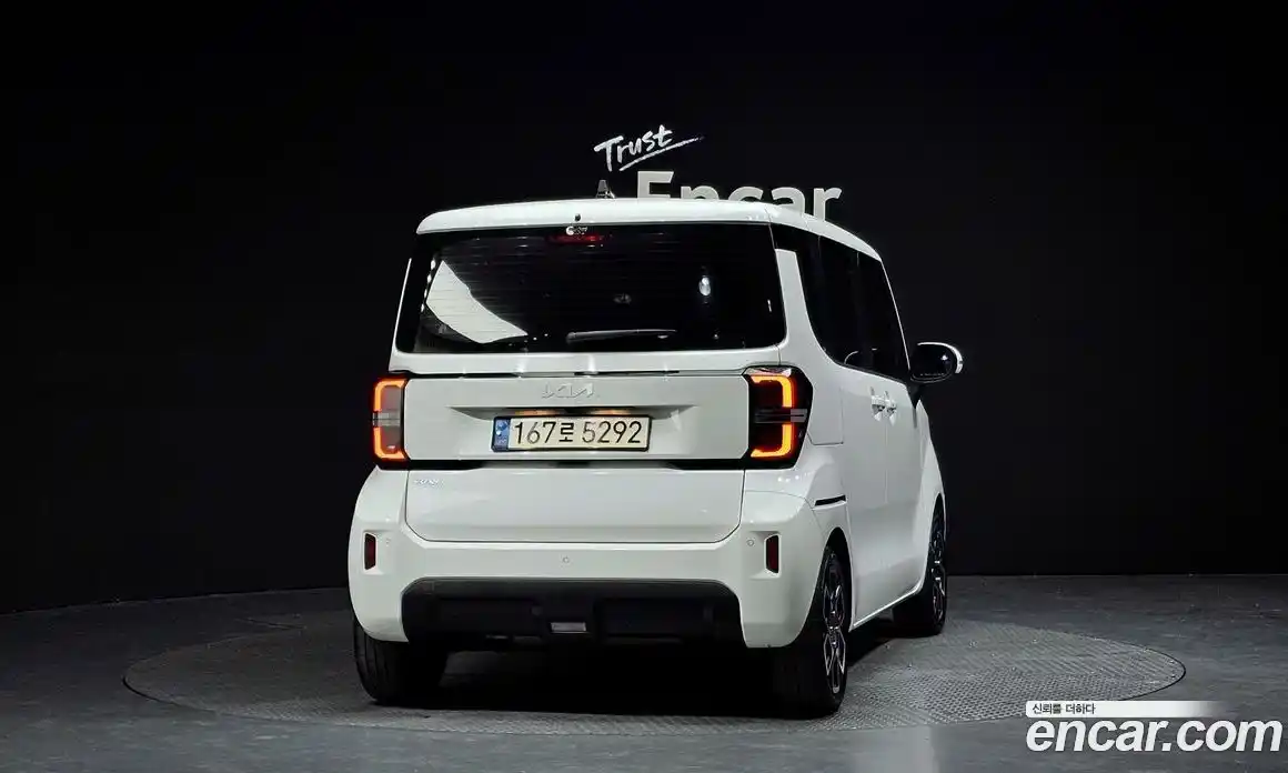Kia Ray 2023 1.0 автомат (гидро), фото 4