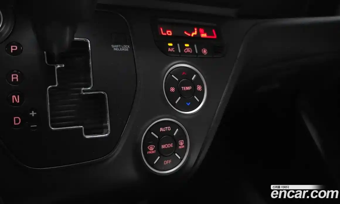 Kia Ray 2023 1.0 автомат (гидро), фото 18
