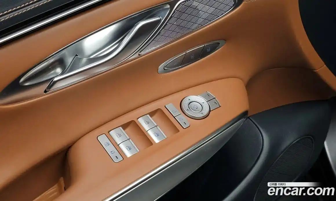 Genesis GV70 2021 2.5 автомат (гидро), фото 18