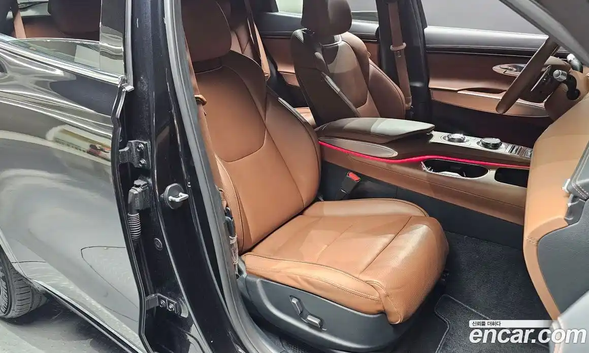 Genesis GV70 2023 2.5 автомат (гидро), фото 16