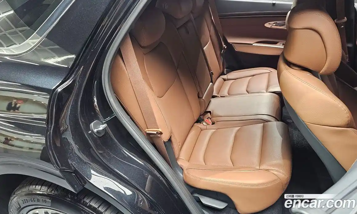 Genesis GV70 2023 2.5 автомат (гидро), фото 18
