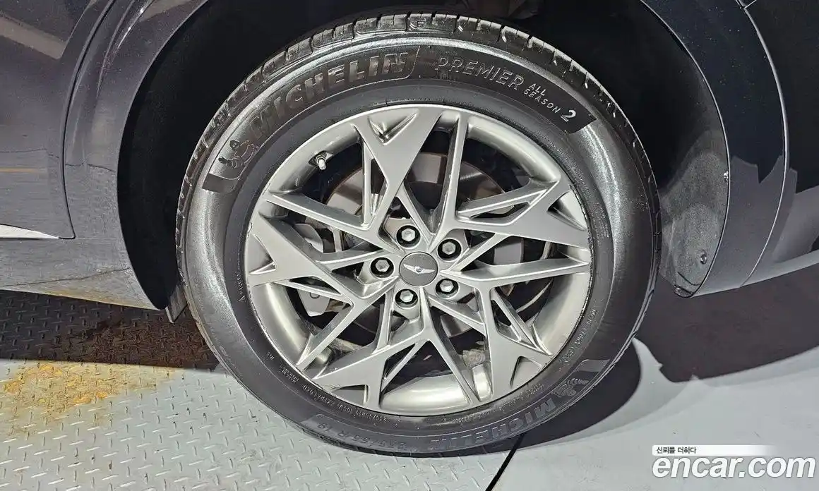 Genesis GV70 2023 2.5 автомат (гидро), фото 7