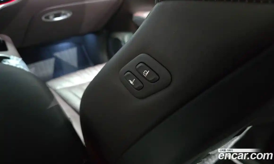 Genesis GV70 2021 2.2 автомат (гидро), фото 30