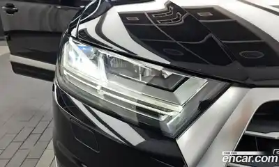 Audi Q7 2019 2.0 автомат (гидро), миниатюра 8