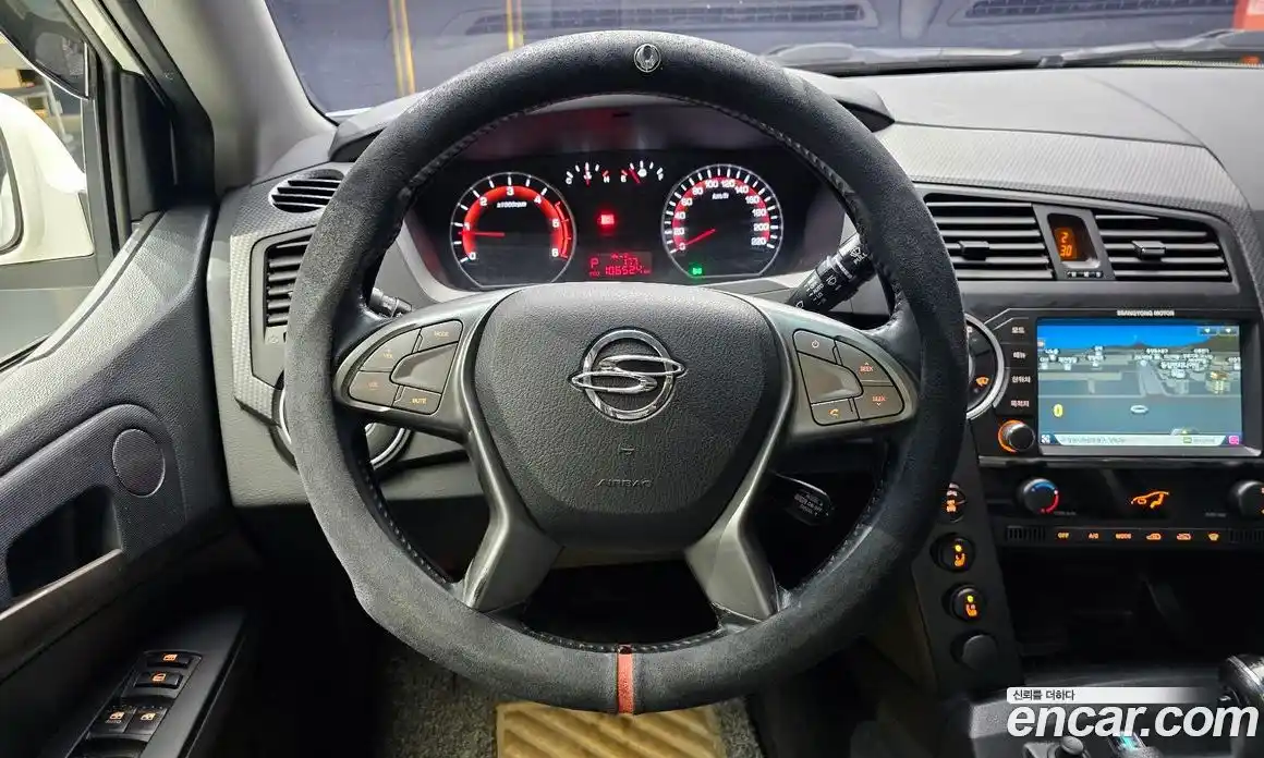 SsangYong Korando 2015 2.0 автомат (гидро), фото 13