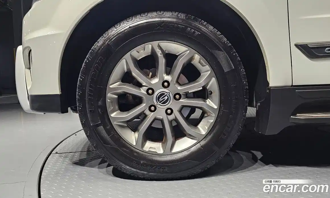 SsangYong Korando 2015 2.0 автомат (гидро), фото 5