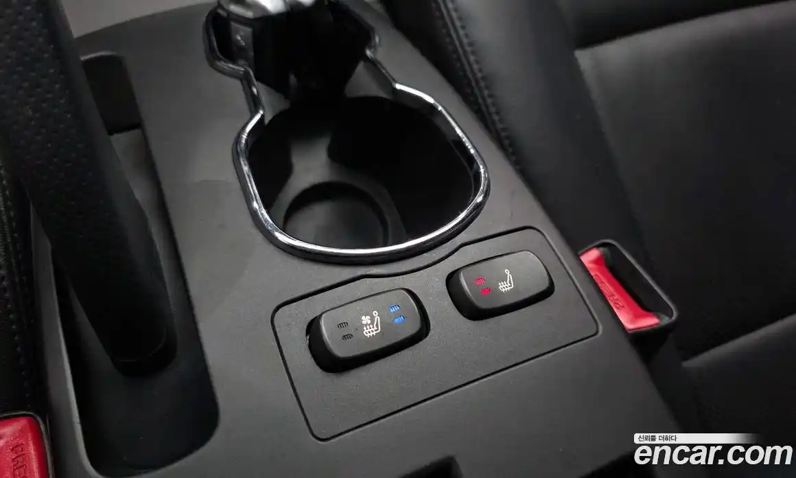 SsangYong Korando 2015 2.0 автомат (гидро), фото 16