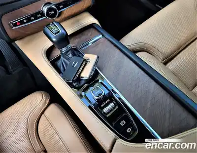 Volvo XC90 2017 2.0 автомат (гидро), миниатюра 9