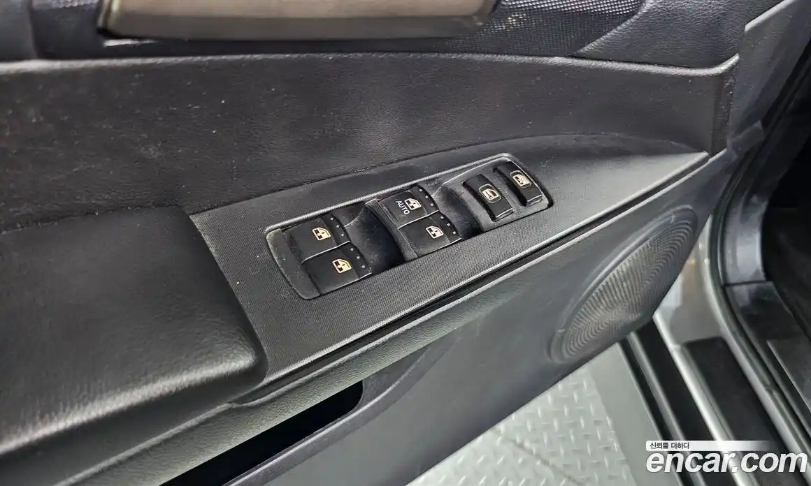 SsangYong Korando 2015 2.0 автомат (гидро), фото 16