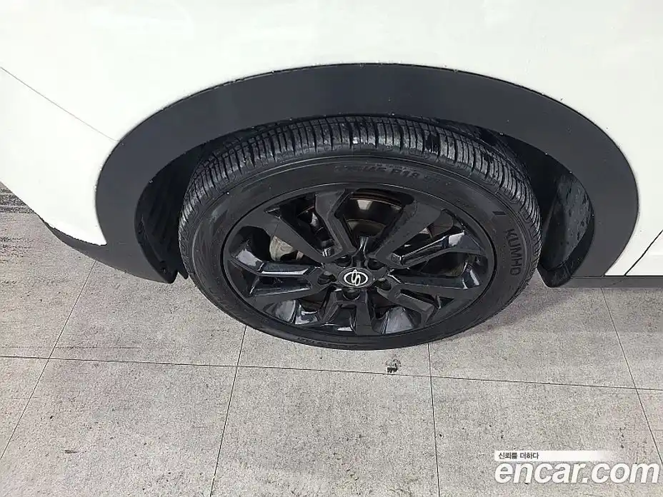 SsangYong TIBOLI 2015 1.6 автомат (гидро), фото 19