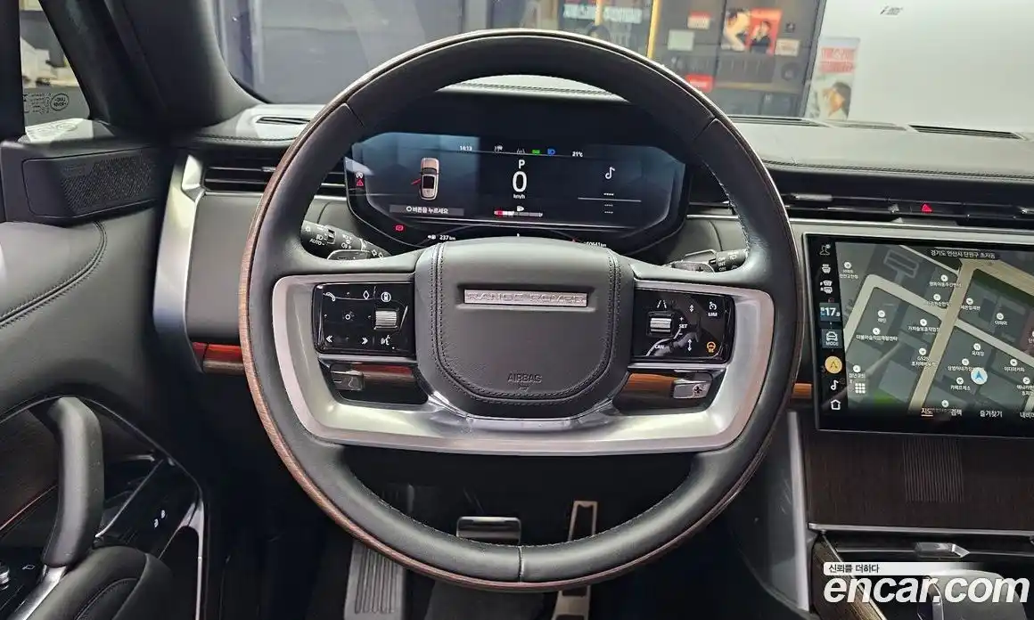 Land Rover Range Rover 2024 4.4 автомат (гидро), фото 13