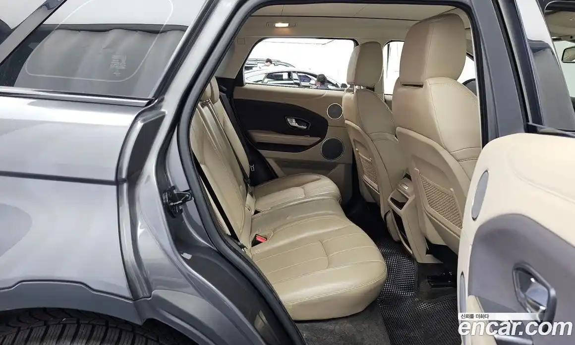 Land Rover Range Rover Evoque 2018 2.0 автомат (гидро), фото 18