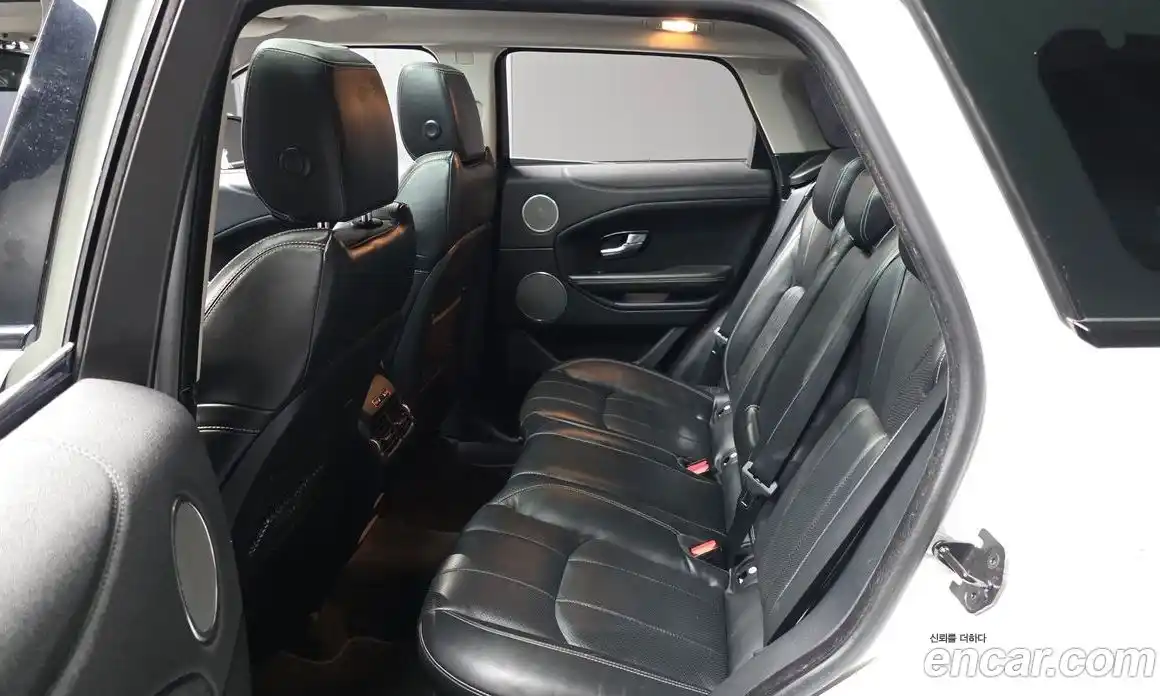 Land Rover Range Rover Evoque 2016 2.0 автомат (гидро), фото 12