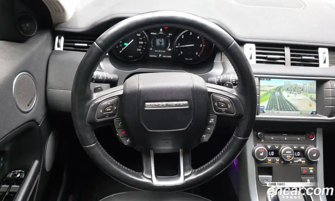 Land Rover Range Rover Evoque 2016 2.0 автомат (гидро), фото 13
