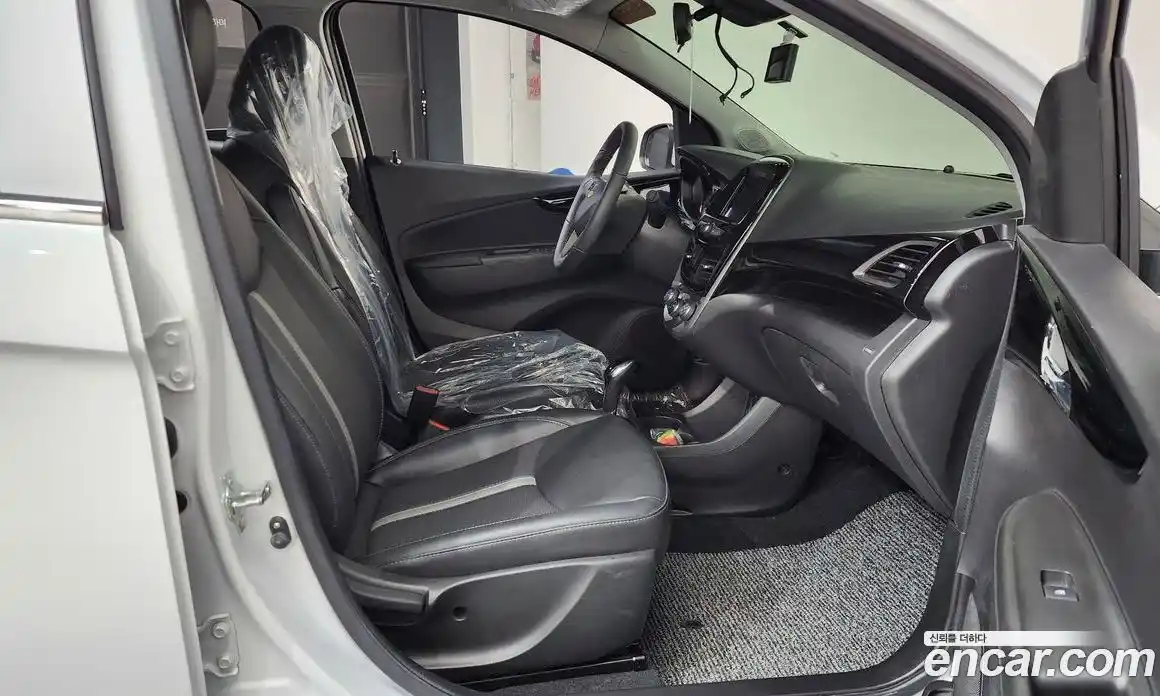 Chevrolet Spark 2021 1.0 автомат (гидро), фото 15