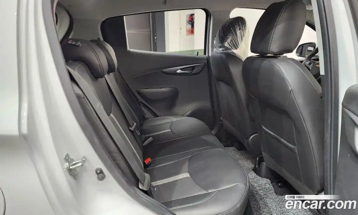 Chevrolet Spark 2021 1.0 автомат (гидро), фото 16