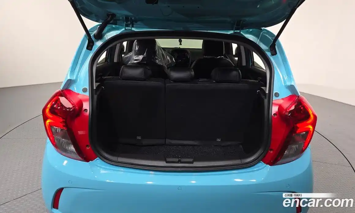 Chevrolet Spark 2021 1.0 автомат (гидро), фото 21