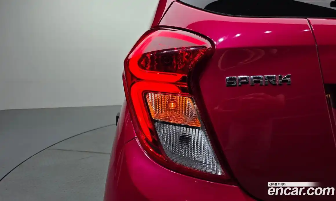 Chevrolet Spark 2018 1.0 автомат (гидро), фото 9