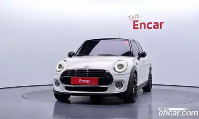Mini Cooper 2019 1.5 автомат (гидро), миниатюра 3