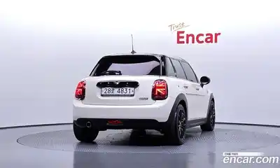 Mini Cooper 2019 1.5 автомат (гидро), миниатюра 4