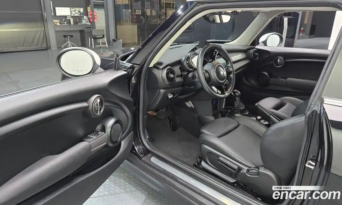 Mini Cooper 2018 1.5 автомат (гидро), фото 13