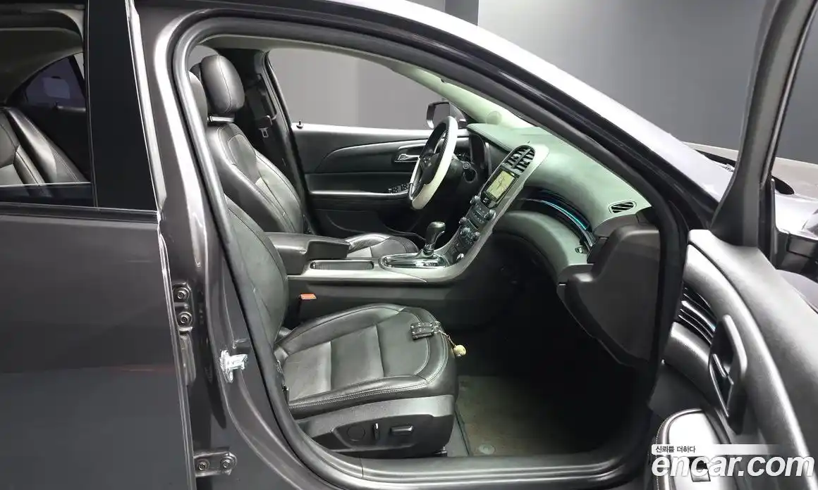 Chevrolet Malibu 2015 2.0 автомат (гидро), фото 16