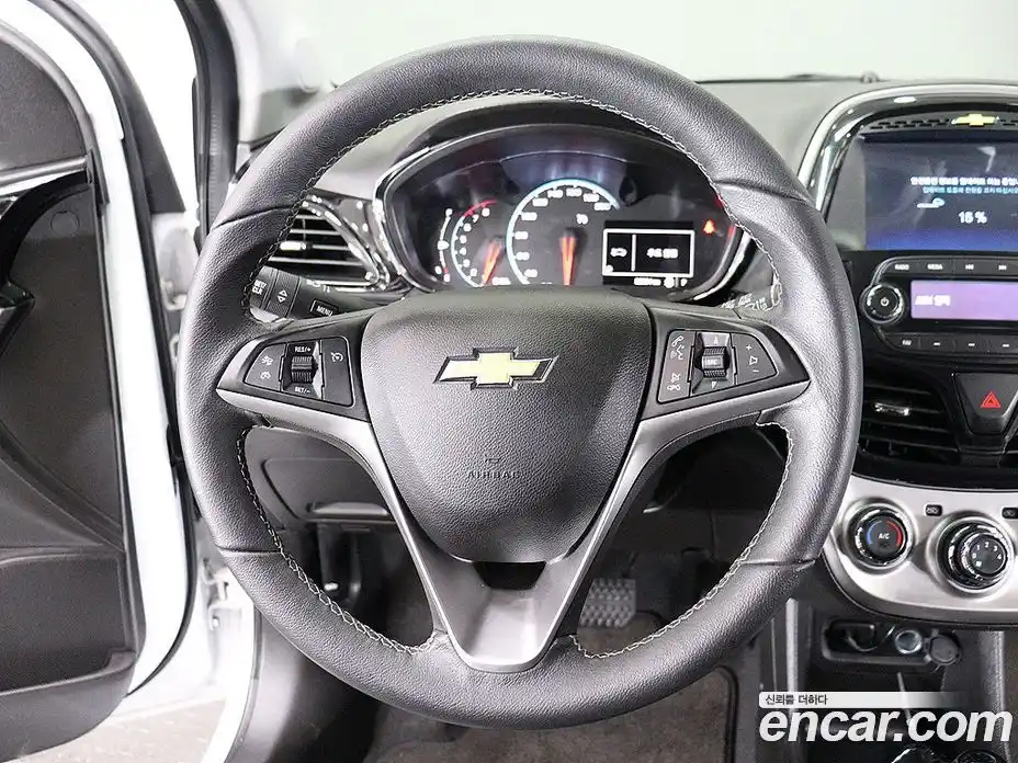 Chevrolet Spark 2017 1.0 автомат (гидро), фото 12