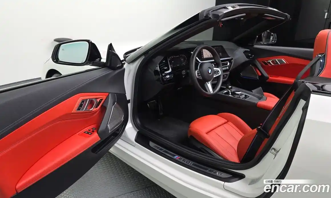 BMW Z4 2025 3.0 автомат (гидро), фото 12