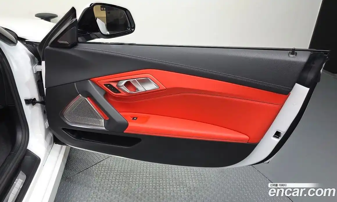 BMW Z4 2025 3.0 автомат (гидро), фото 14