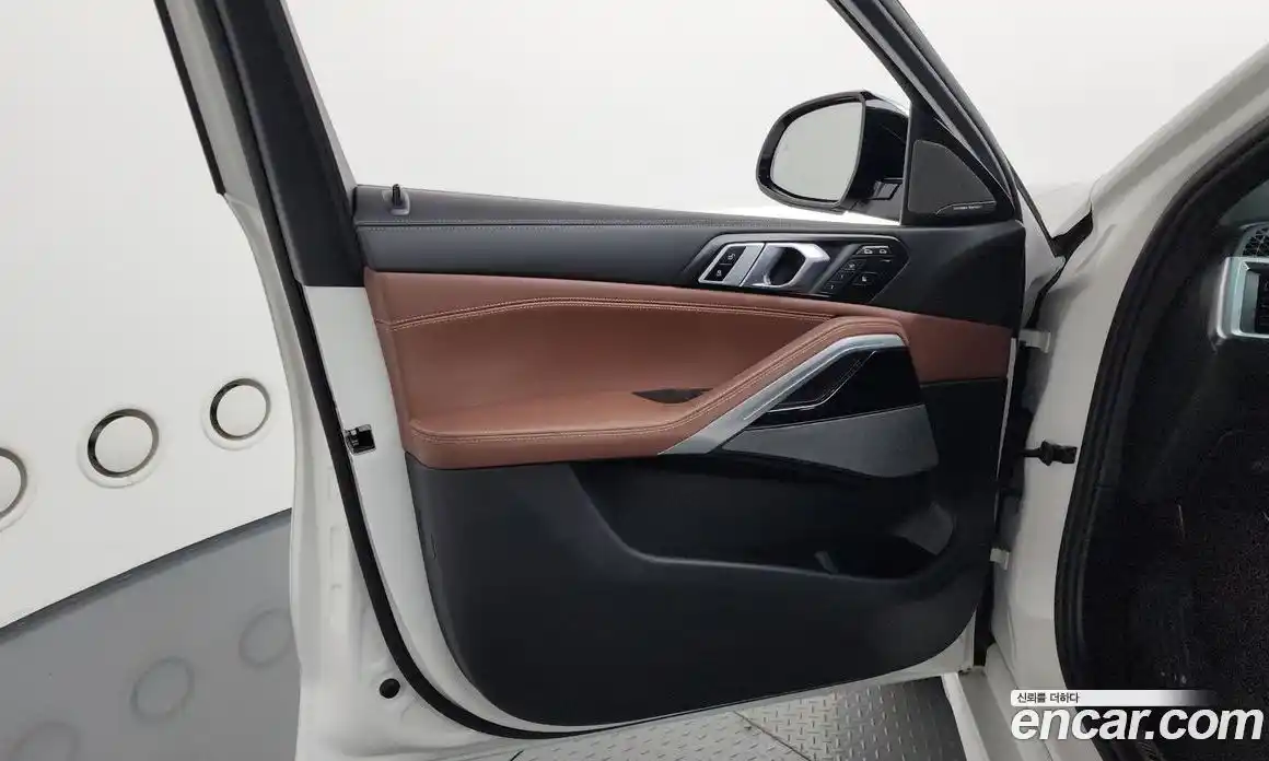 BMW X6 2025 3.0 автомат (гидро), фото 14