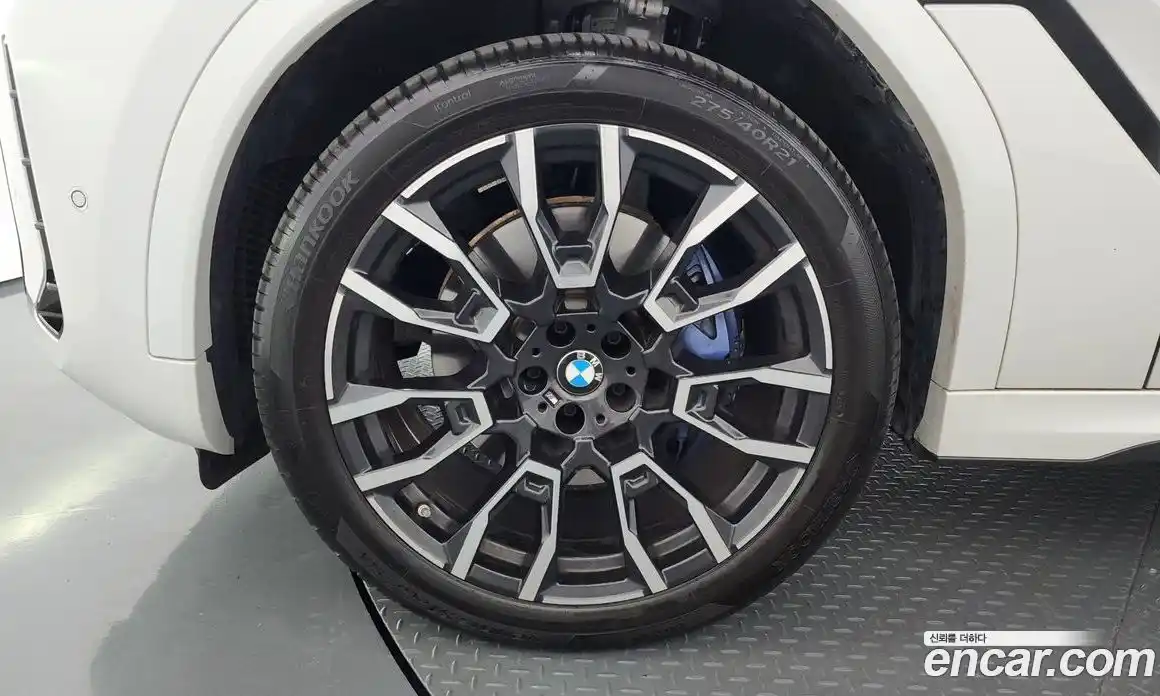 BMW X6 2025 3.0 автомат (гидро), фото 5