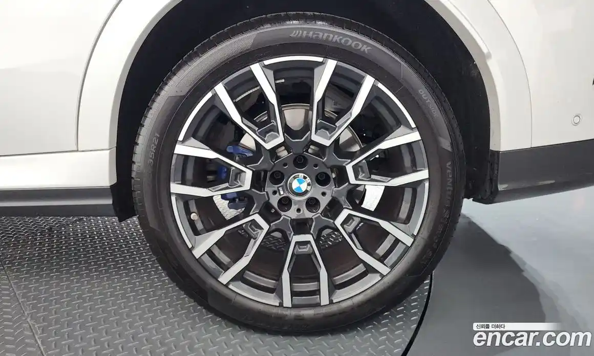 BMW X6 2025 3.0 автомат (гидро), фото 7