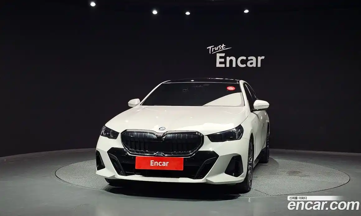 BMW 5 серия 2024 2.0 автомат (гидро), фото 3
