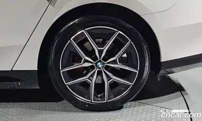 BMW 5 серия 2024 2.0 автомат (гидро), миниатюра 7
