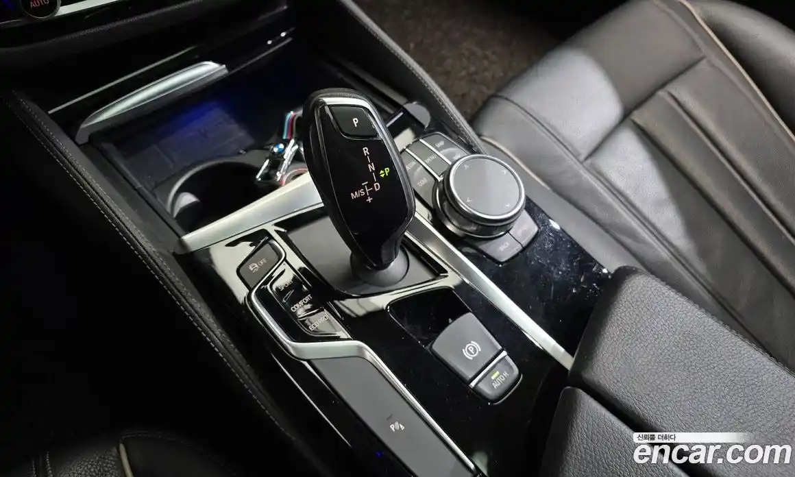 BMW 5 серия 2018 2.0 автомат (гидро), фото 12