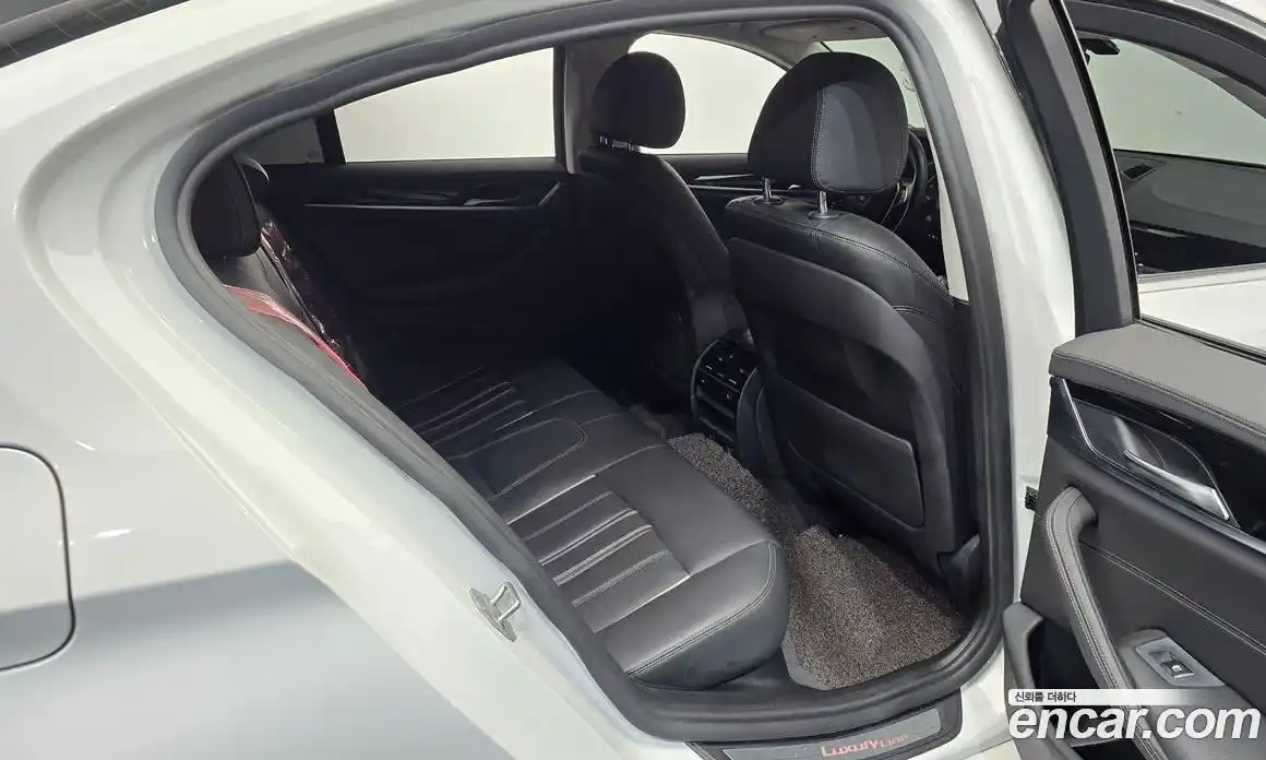 BMW 5 серия 2018 2.0 автомат (гидро), фото 17