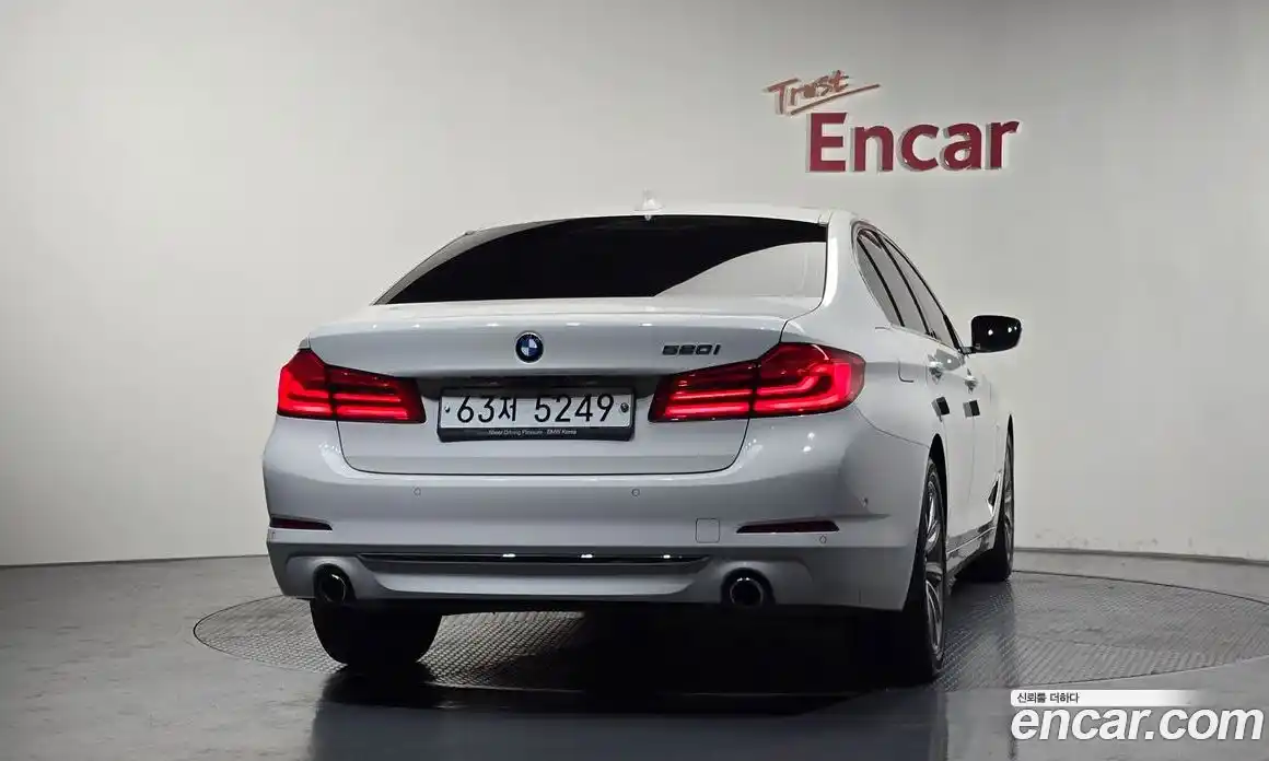 BMW 5 серия 2018 2.0 автомат (гидро), фото 4